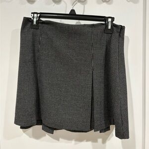 Abercrombie & Fitch Black and White Mini Skirt